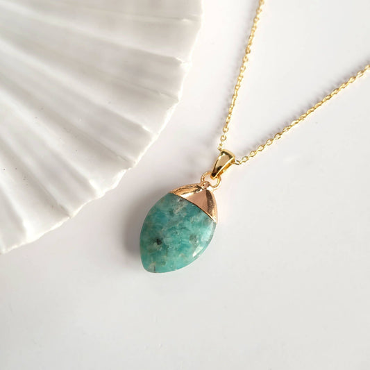 Apatite Gemstone Oval Neckalce