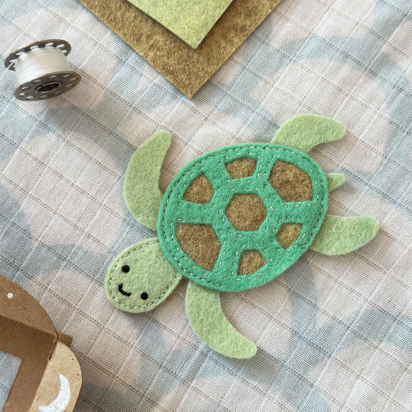 Sea Turtle Finger Puppet Craft Kit