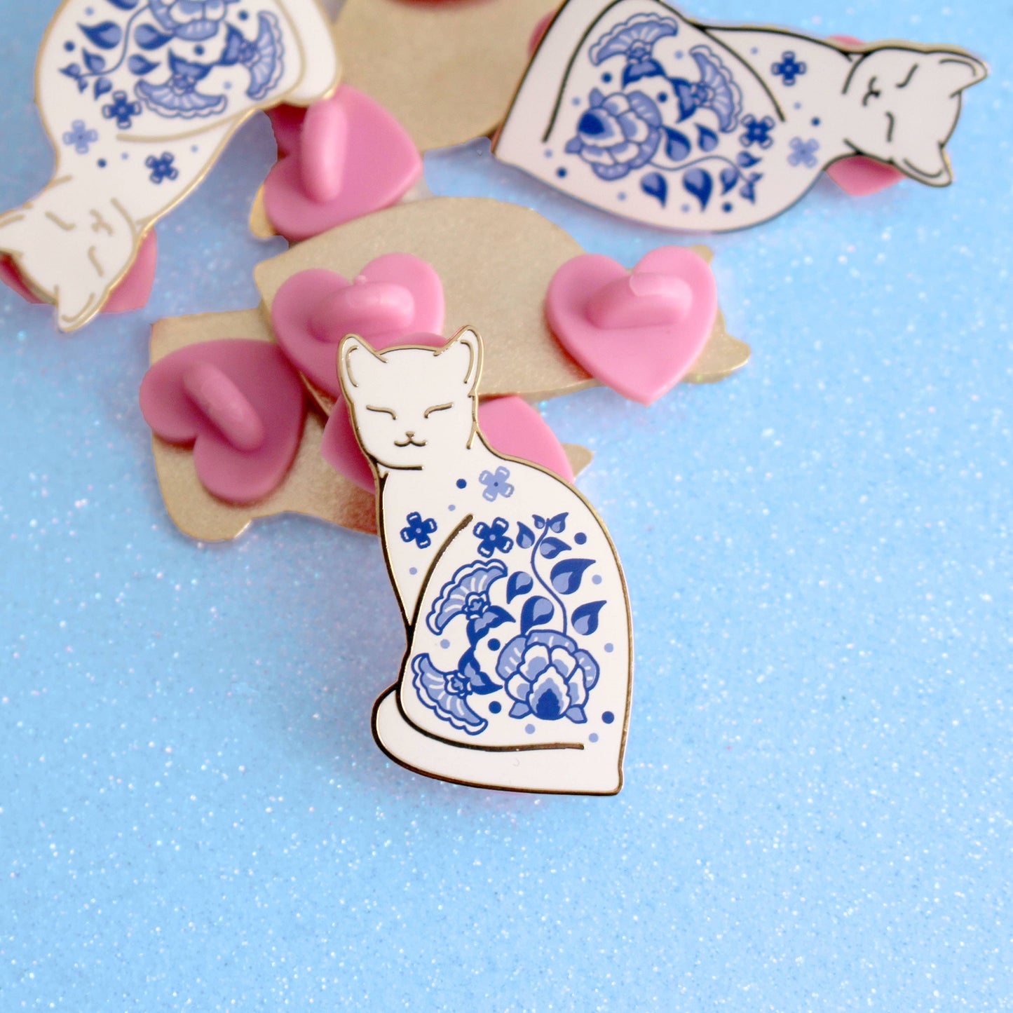 Willow Pattern cat enamel pin